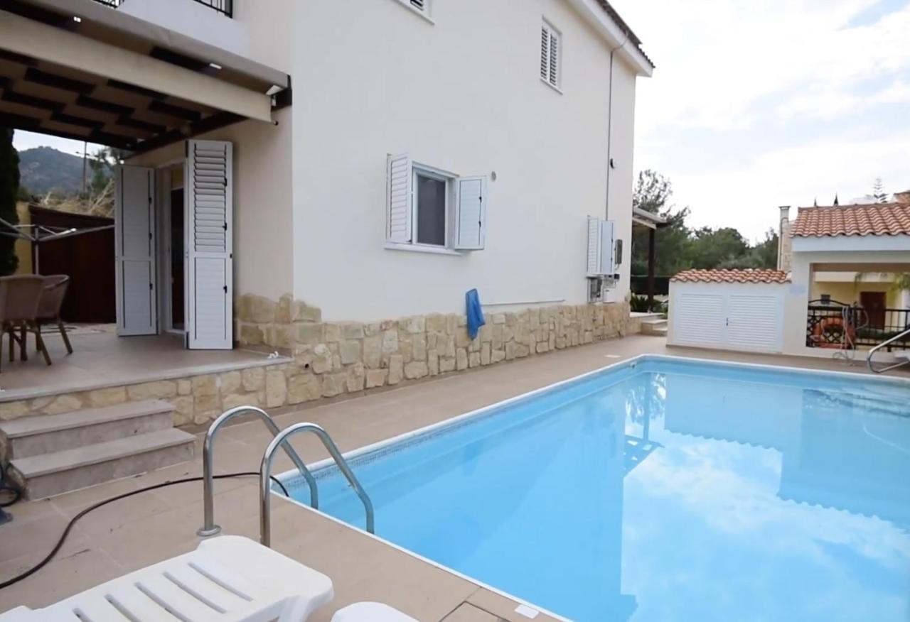 Fab Sea And Mountain View Villa, Walking Distance From The Sandy Beach Yialia Exterior photo